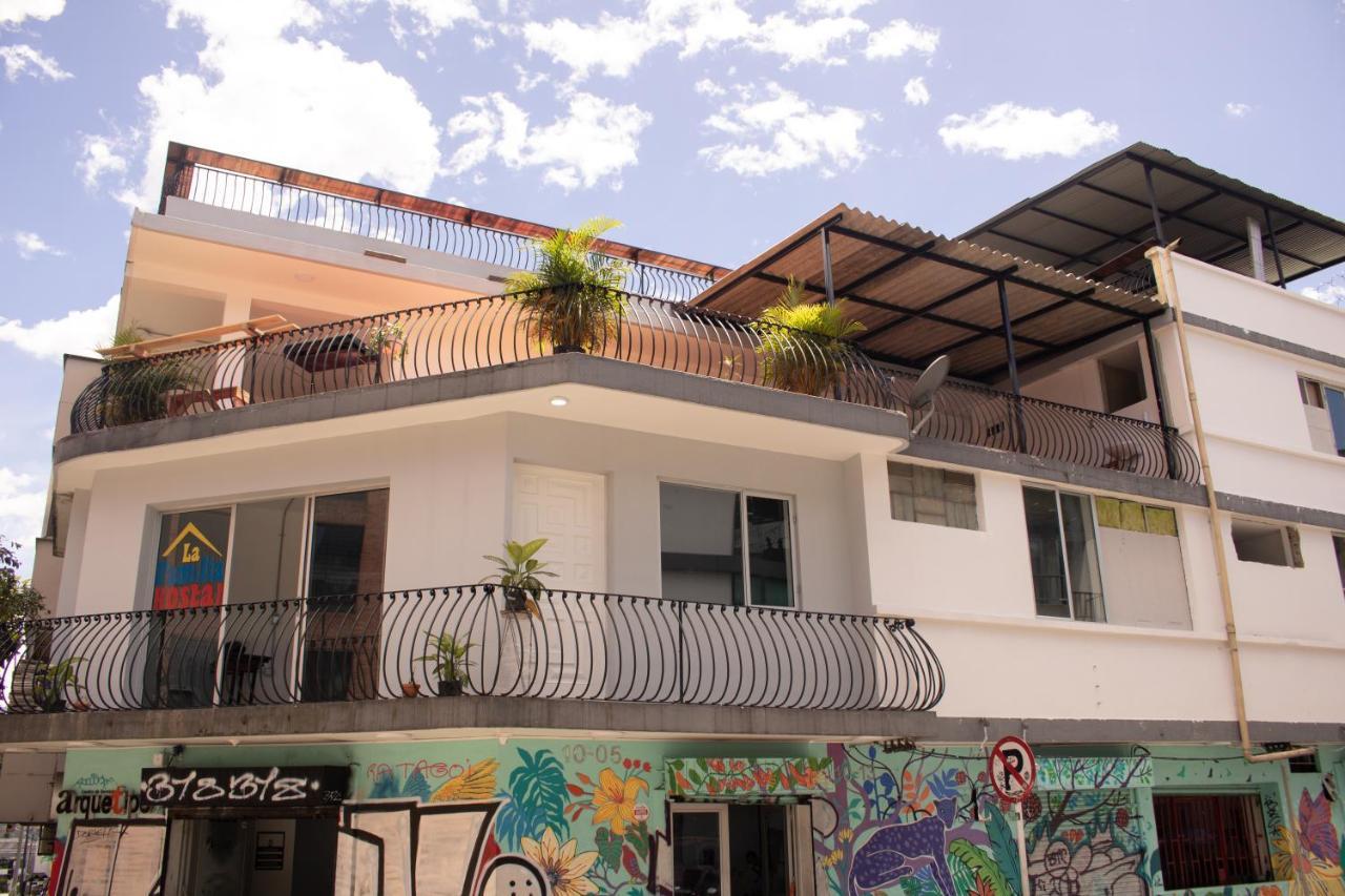 La Familia Hostel Medellín Exterior foto